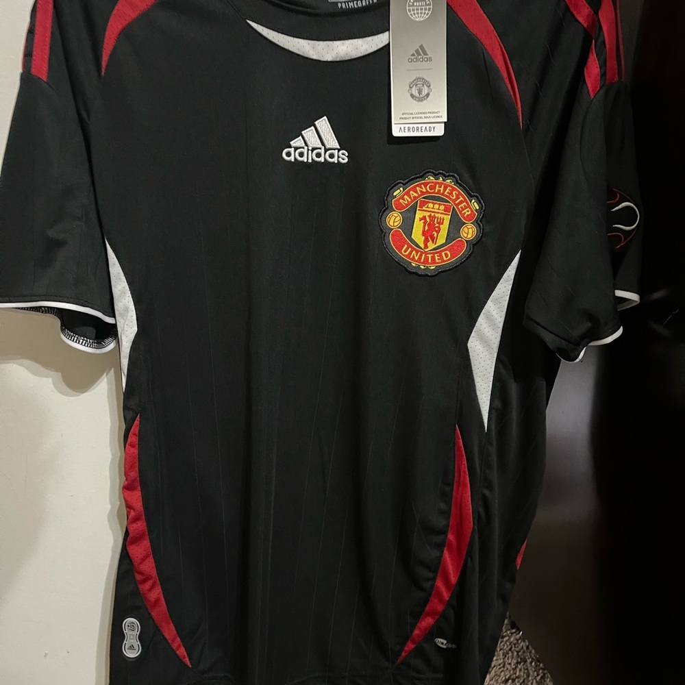 adidas Black & Red Manchester United Training Jersey